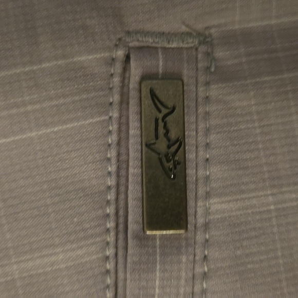 Mens Greg Norman Shorts Size 42 Waist NWOT Set of  2! Gray plaid and white plaid - Picture 3 of 8